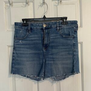 American Eagle Cut off denim shorts size 14 women’s